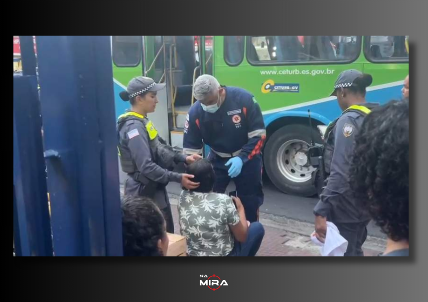 Colisão entre ônibus deixa vários feridos no Centro de Vitória