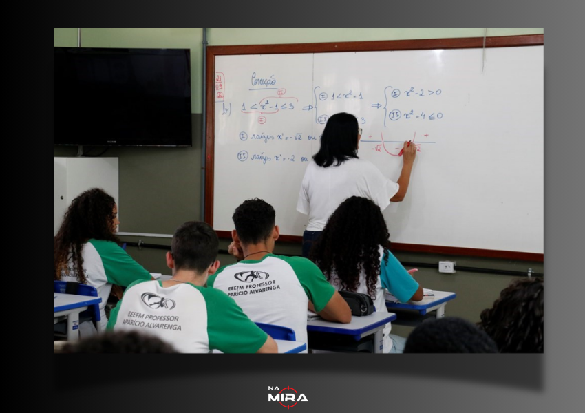 Governo do Estado anuncia reajuste de 8% para professores e servidores da Educação