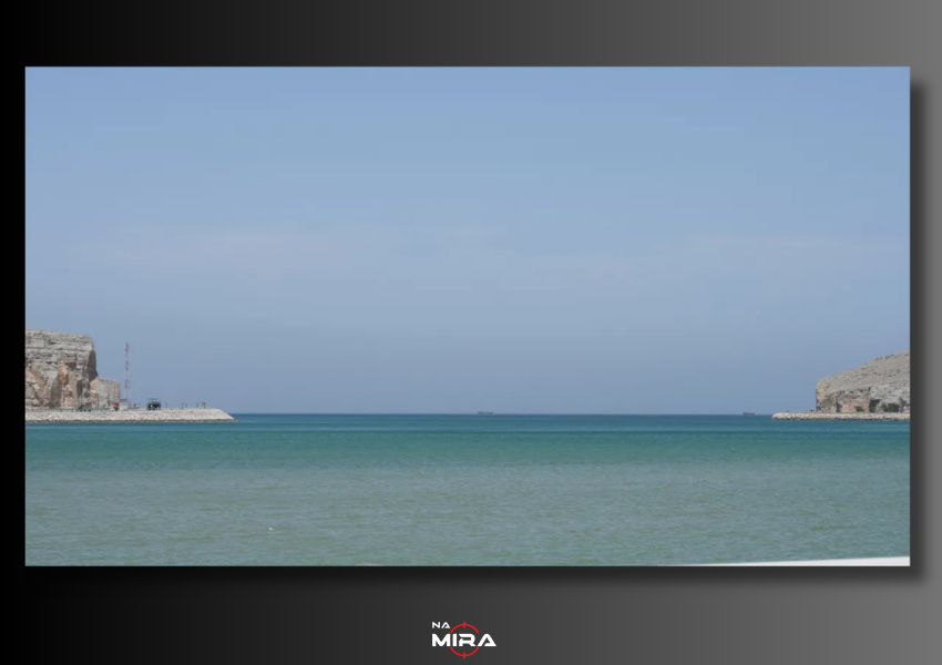 EUA reforçam bloqueio no Estreito de Ormuz e impedem avanço de embarcações